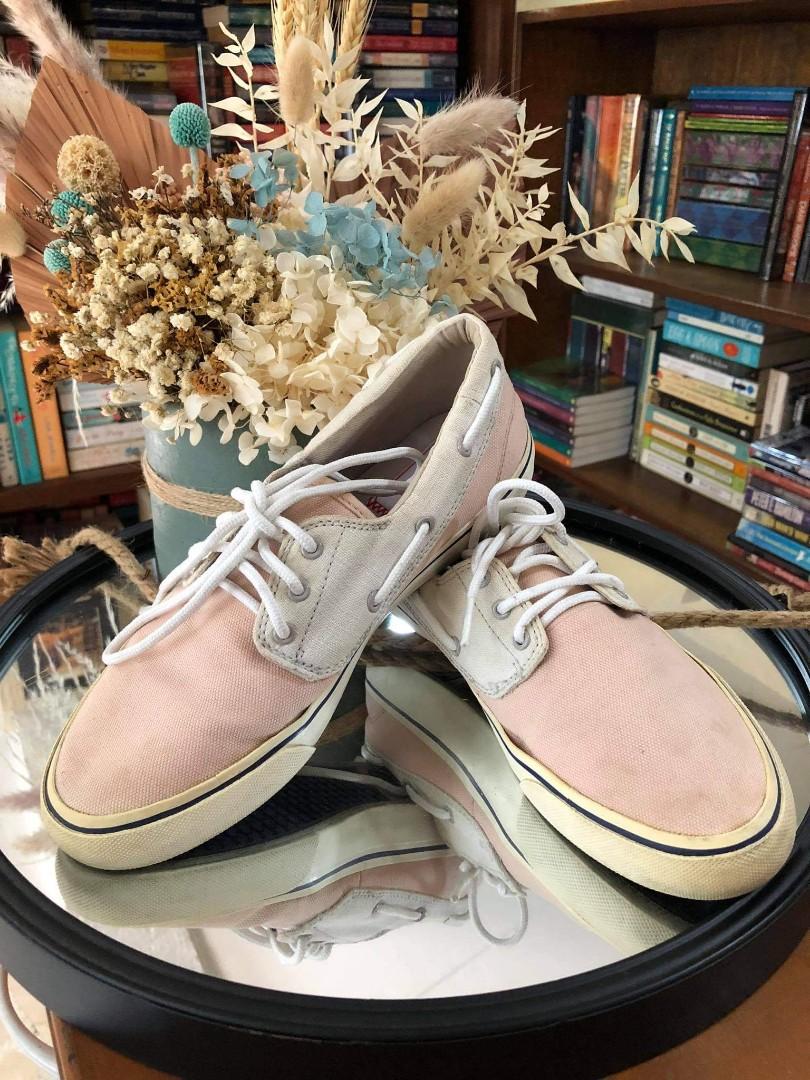 white boat sneakers