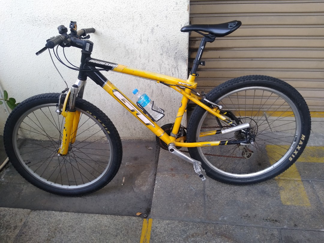 Yellow gt new arrivals mountain bike