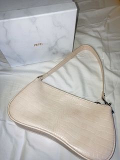 （分類：）位於 。 由 gurl. 提交（商品編號 1059518109，圖片 1）。簡介： 。