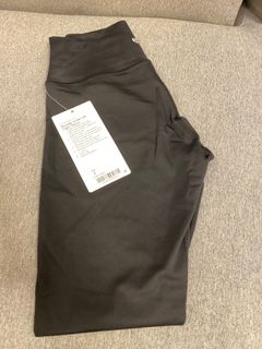 （分類：）位於 。 由 eeenhpad 提交（商品編號 1059549115，圖片 1）。簡介： 。