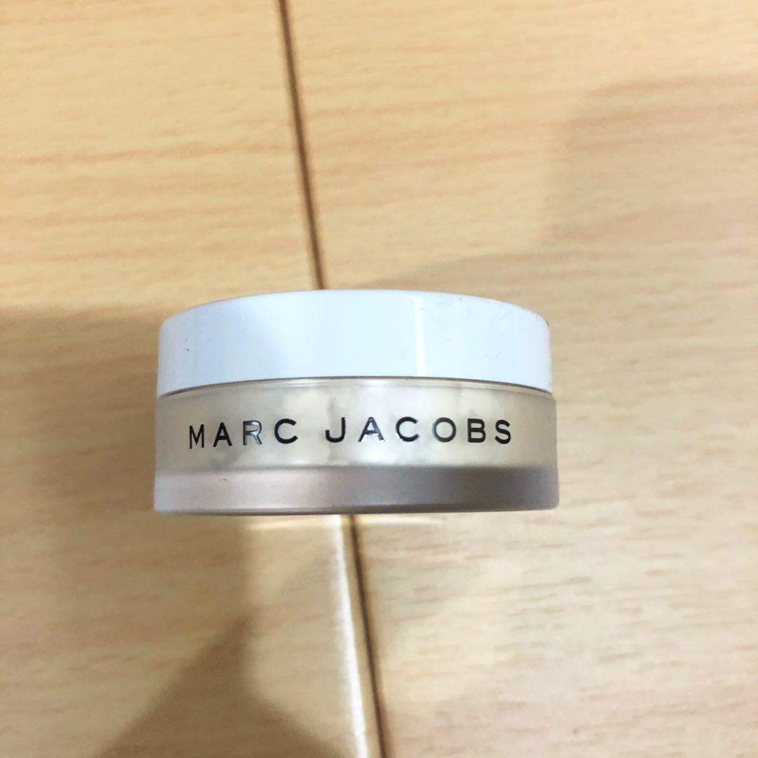 Marc jacobs invisible finish line coconut translucent setting powder (Category: Makeup) located in Pasig City. Submitted by vanityboutique (Listing ID 1059517586, Image 1). Description: Pm for more details Brand new and authentic Selling low and affordable One of the best selling translucent powder in the makeup world .