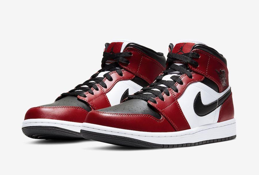 Nike Air Jordan 1 Mid “Chicago Black Toe”, Men's Fashion, Footwear,  Sneakers on Carousell