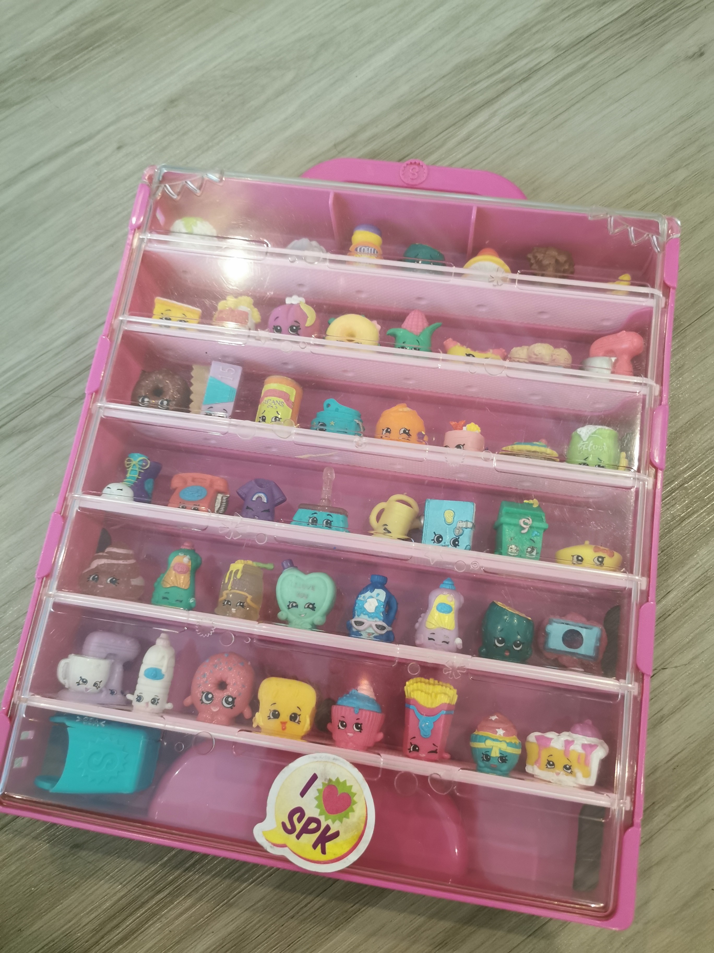 Shopkins display sales