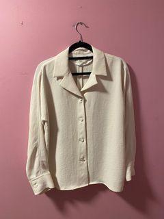 Aritzia Wilfred New Flowy Button Up