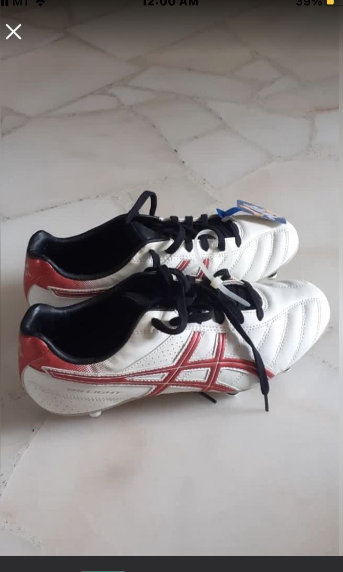 asics cleats (football,rugby,etc), Men's Fashion, Activewear on Carousell