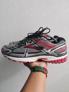 brooks vapor 3 red