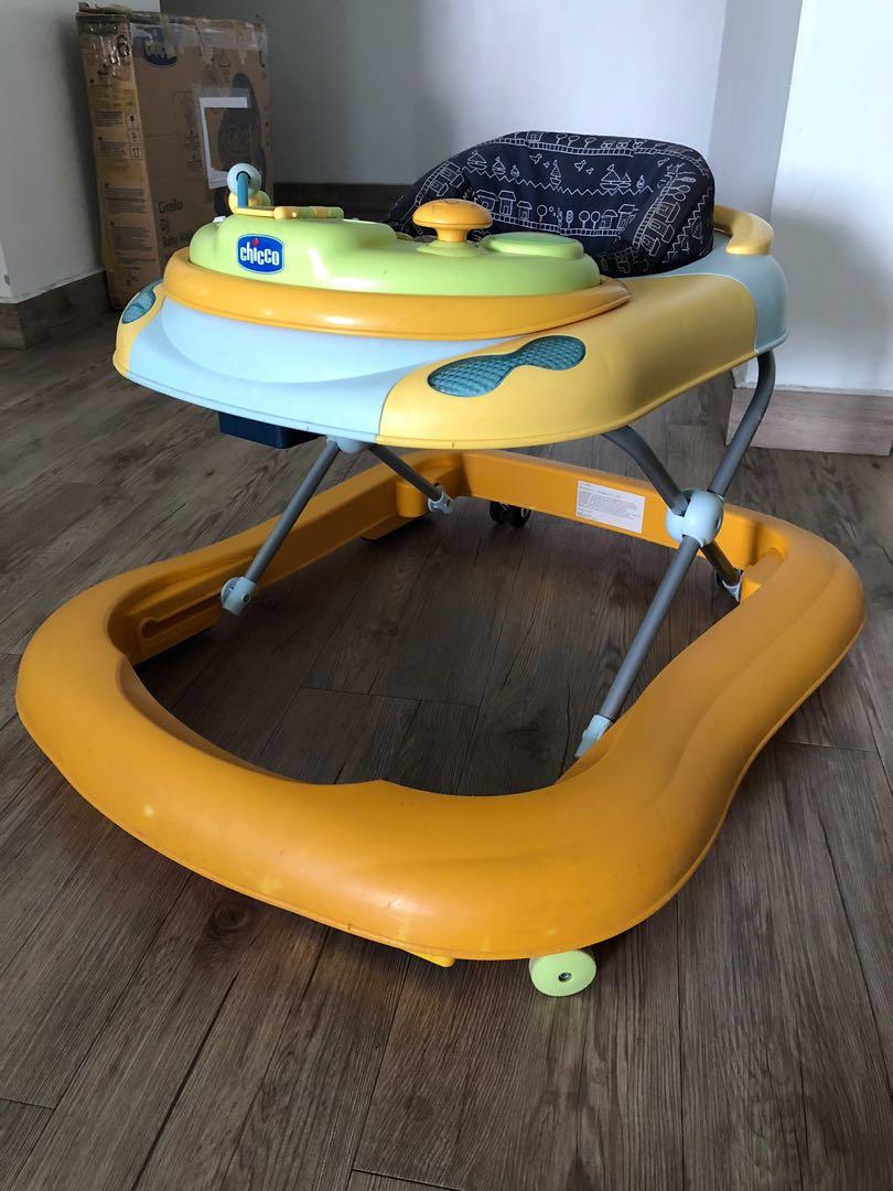 Trotteur hot sale chicco dance