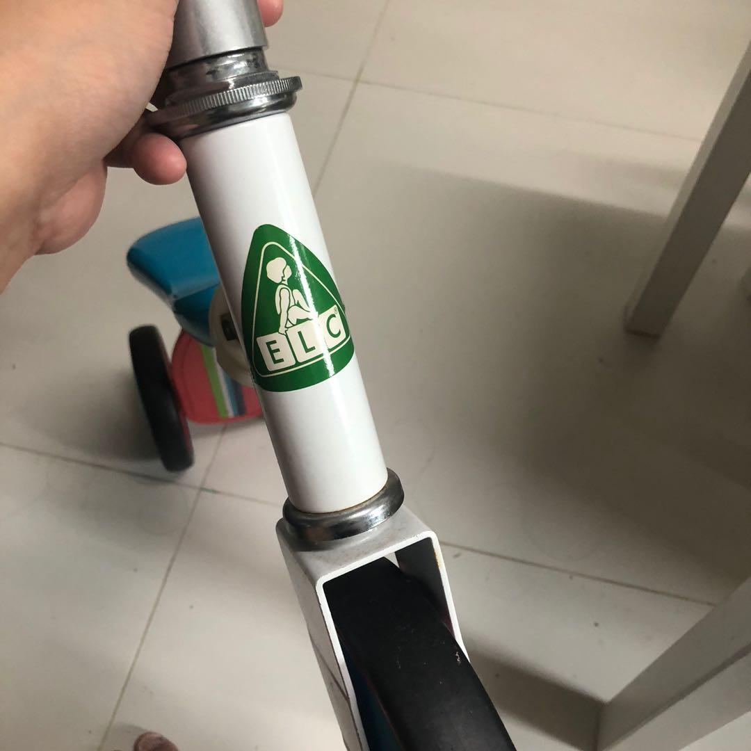 Elc scooter on sale trike