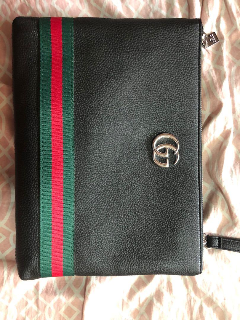 gucci pouch bag