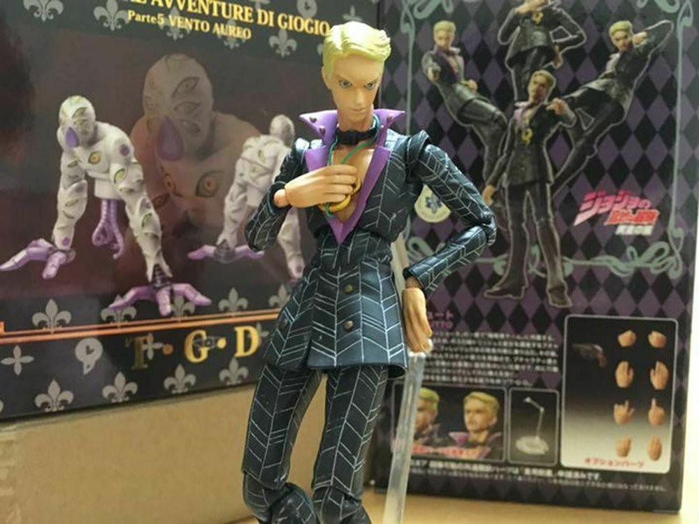 Medicos super sale action statue