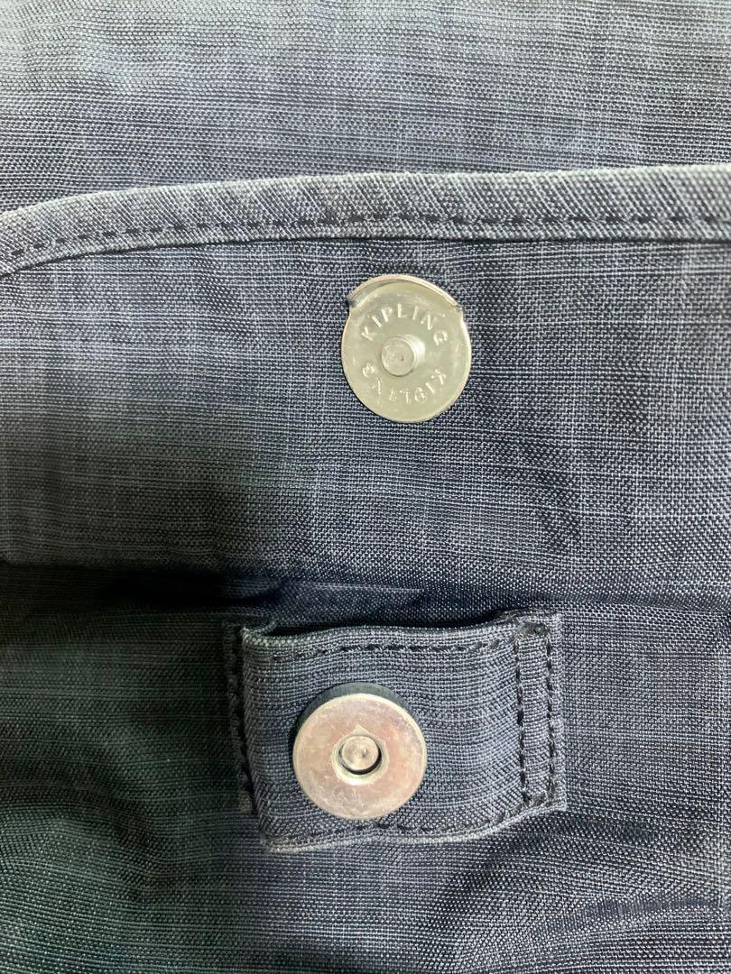 Kipling backpack (Category: Backpacks) located in Singapore. Submitted by stitchchl (Listing ID 1059719710, Image 8). Description: Good condition Delivery add $4 via qexpress .