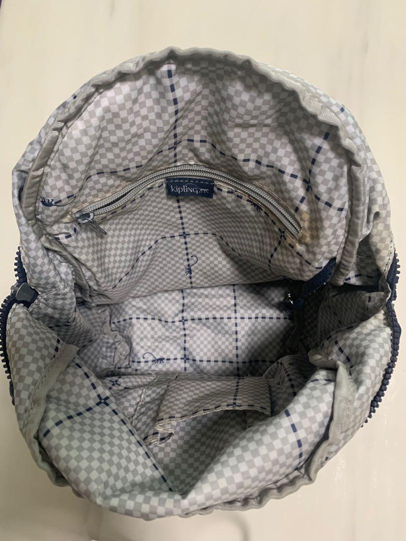 Kipling backpack (Category: Backpacks) located in Singapore. Submitted by stitchchl (Listing ID 1059719710, Image 7). Description: Good condition Delivery add $4 via qexpress .
