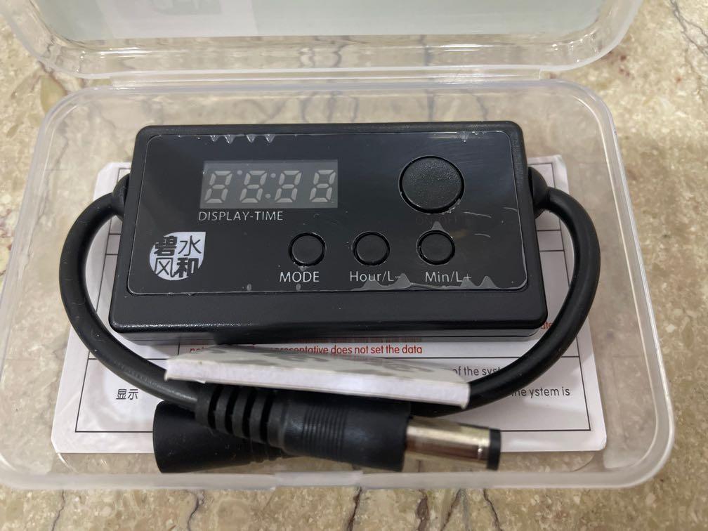 LED light controller (Category: Homes & Other Pet Accessories) located in Singapore. Submitted by kelstorm (Listing ID 1059695522, Image 2). Description: Bought for my lights but got an integrated light with timing controller instead. PM 96520875 for fast deal Collection at IMM or 596748 .