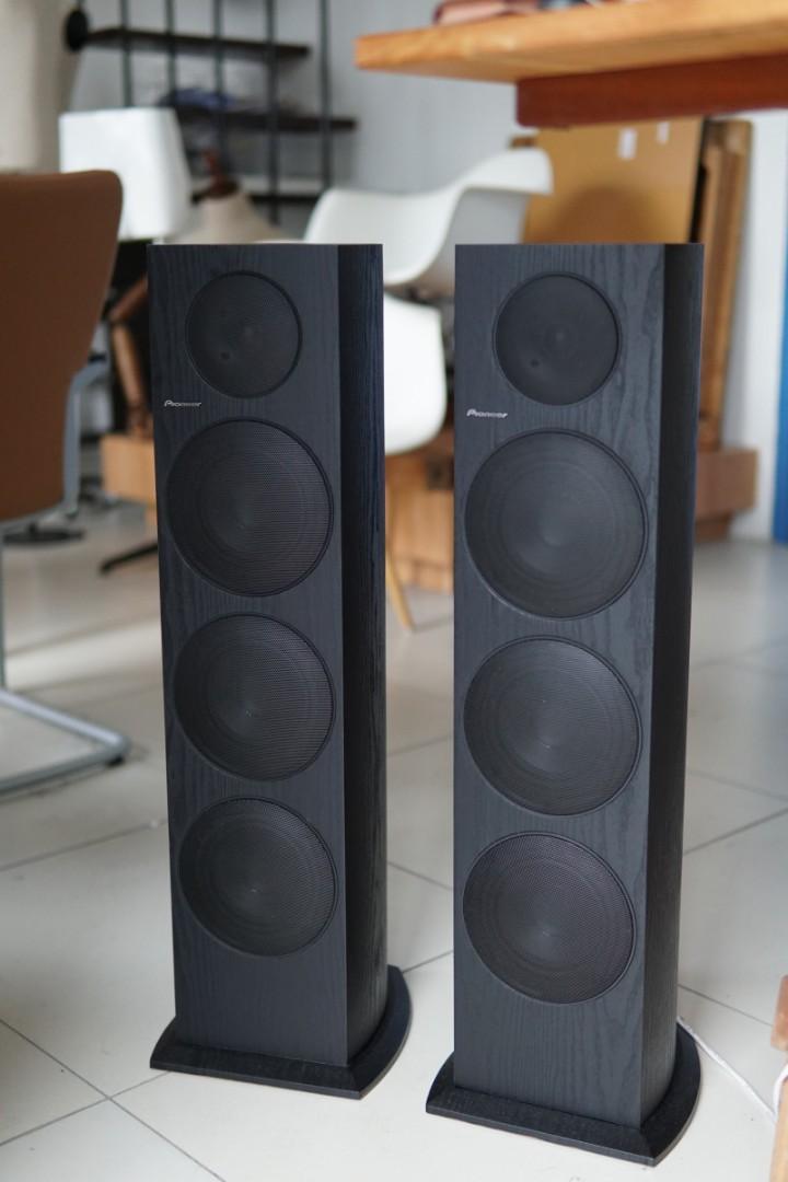 Pioneer SP FS51 LR designed by Andrew Jones