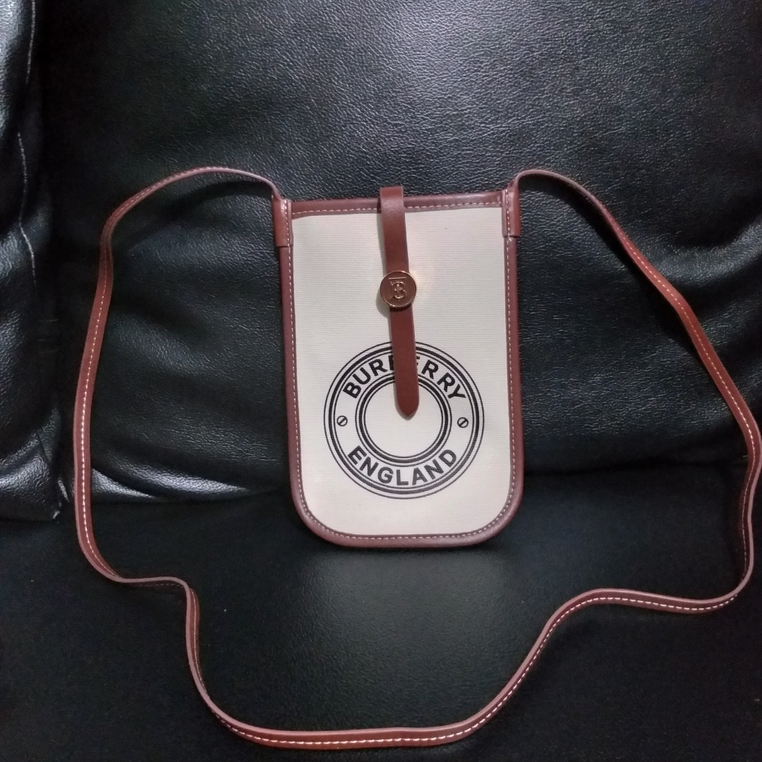 Burberry cell shop phone wallet