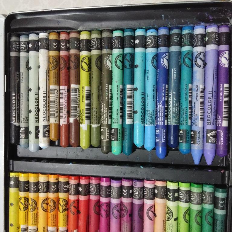 Carand'ache Neocolor II watersoluble crayon, Desain & Kerajinan Tangan,  Alat & Bahan Kerajinan di Carousell