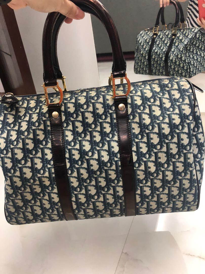 CHRISTIAN DIOR MONO SPEEDY SIZE 35 (Category: Luxury Bags & Wallets) located in San Fernando. Submitted by AuthenticFindsbylei (Listing ID 1053628658, Image 1). Description: Dior Vintage.PVC type of monogram , authentic and original.. with lock only. NO KEYS. No dust bag. No flaws . Sign of usage only. Bag interior is pristine..