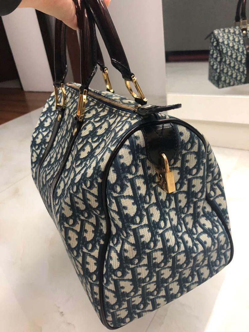 CHRISTIAN DIOR MONO SPEEDY SIZE 35 (Category: Luxury Bags & Wallets) located in San Fernando. Submitted by AuthenticFindsbylei (Listing ID 1053628658, Image 2). Description: Dior Vintage.PVC type of monogram , authentic and original.. with lock only. NO KEYS. No dust bag. No flaws . Sign of usage only. Bag interior is pristine..