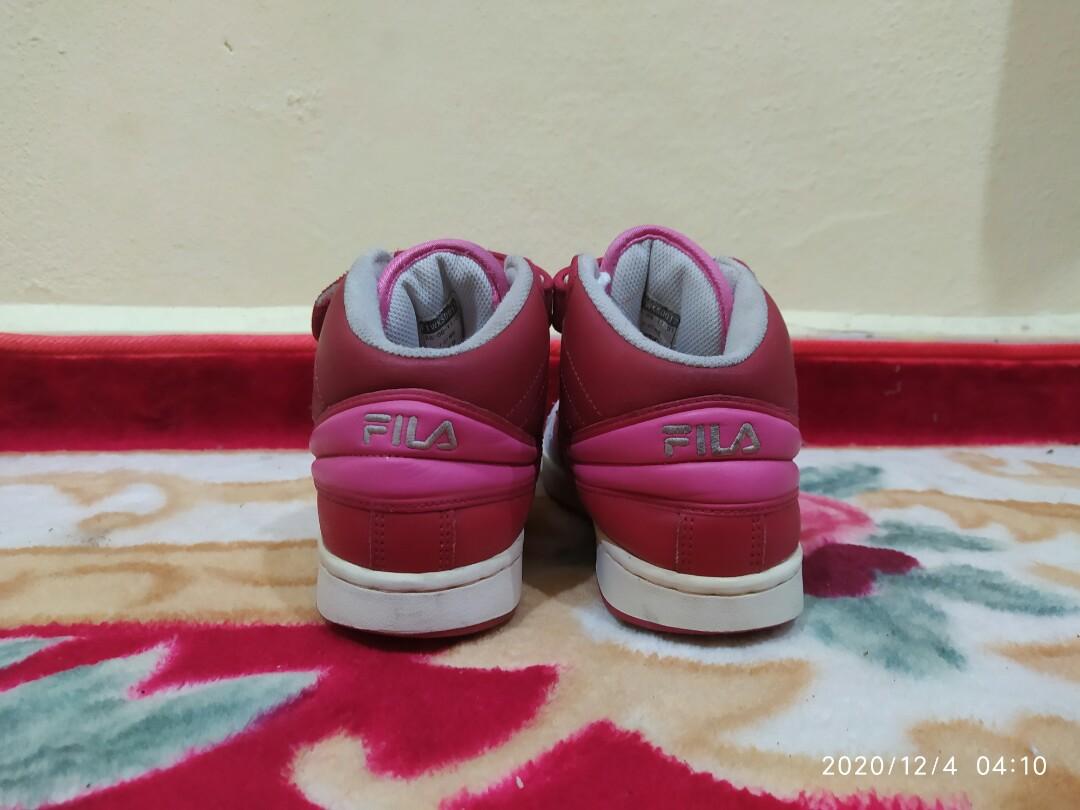 Kasut sales fila pink
