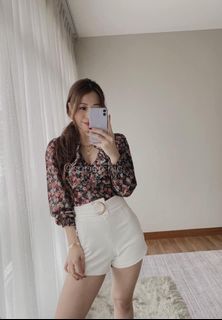 (Category: ) located in . Submitted by theclosetessentials (Listing ID 1053727572, Image 1). Description: .