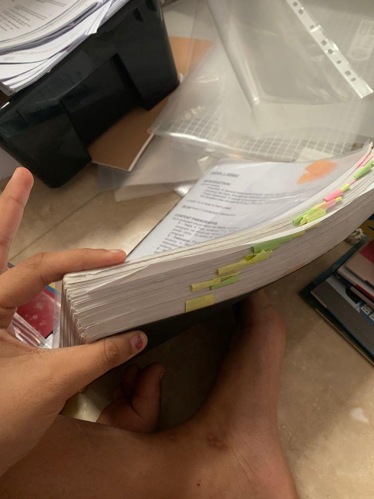 gp notes (Category: Assessment Books) located in Singapore. Submitted by bloopybloopbloop (Listing ID 1053644421, Image 1). Description: spent close to $50 printing these notes, full of (a)essay outlines (b)model essay examples (c)content notes with examples (d)primers from straits times for a range of topics : sports, politics, environment, sports and tech, religion, media.... etc etc. really so worth!!!! negotiable if ur buying more than one it
