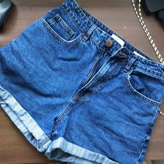 (Category: ) located in . Submitted by arieattay (Listing ID 1053557315, Image 1). Description: .