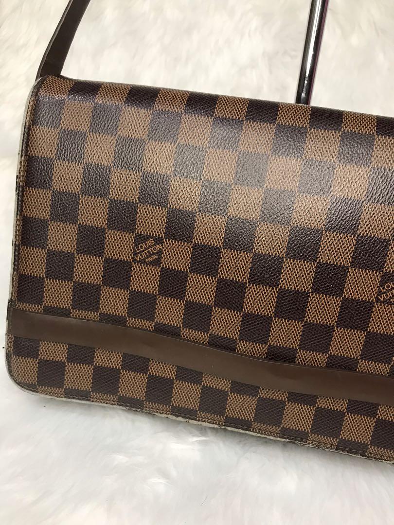 Lv (Category: Purses & Pouches) located in Batangas. Submitted by keithram (Listing ID 1053541906, Image 3). Description: 👜LV👜 ✨Php 300✨ 📌with date code 📌Swipe for detailed pictures ❌with signs of usage ▪️From Korea ukay sacks. ▪️Self authentication is advised, we do not guarantee authenticity espcially on high end luxury brands as we sell items at low affordable price..
