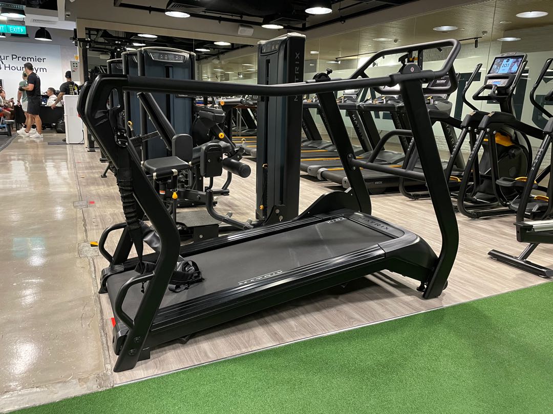 Matrix SDrive Treadmill, Sports Equipment, Exercise & Fitness, Cardio