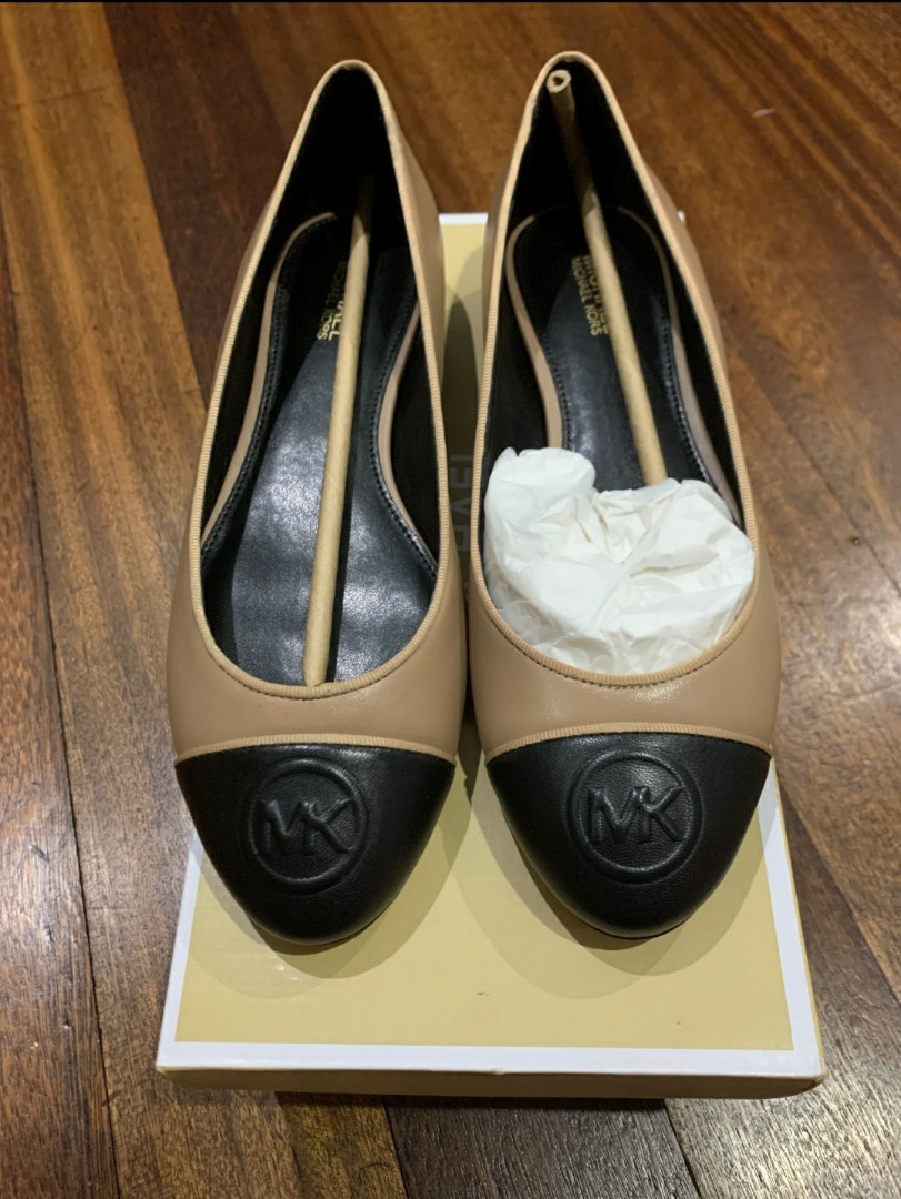Dylyn ballet flat discount michael michael kors
