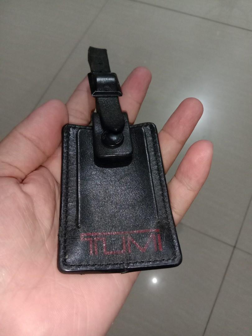 Name tag tumi deals