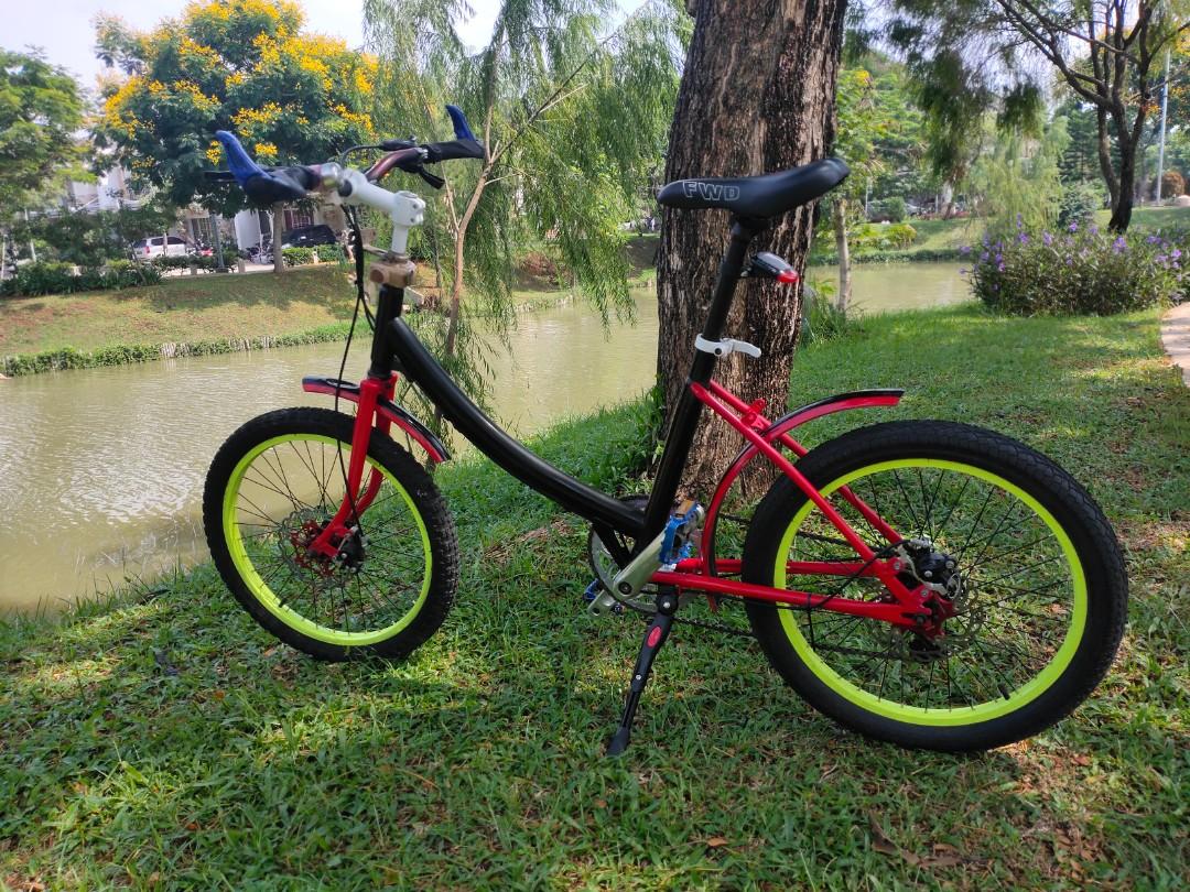 Minion best sale bike 24