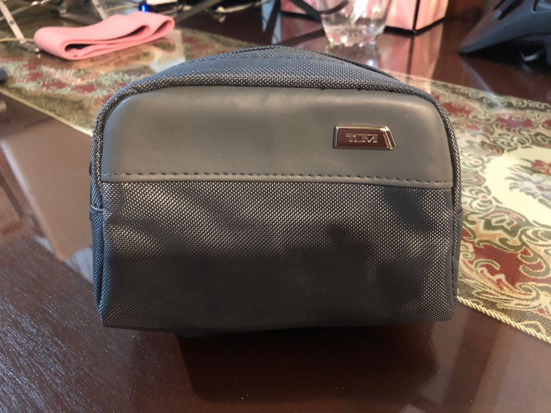 Tumi toiletry bag clearance sale