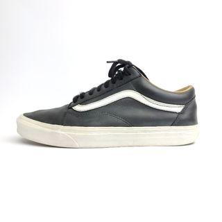 black leather vand