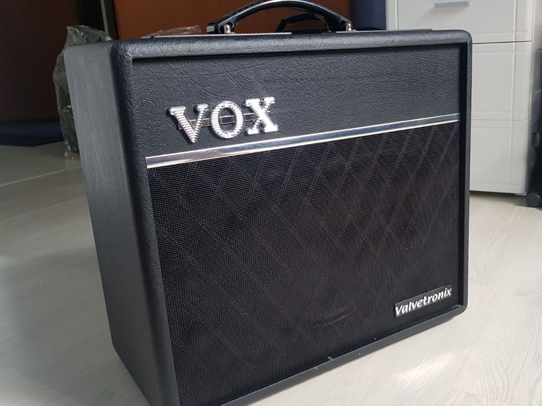 VOX VT 40+ VALVETRONIX, Hobbies & Toys, Music & Media,