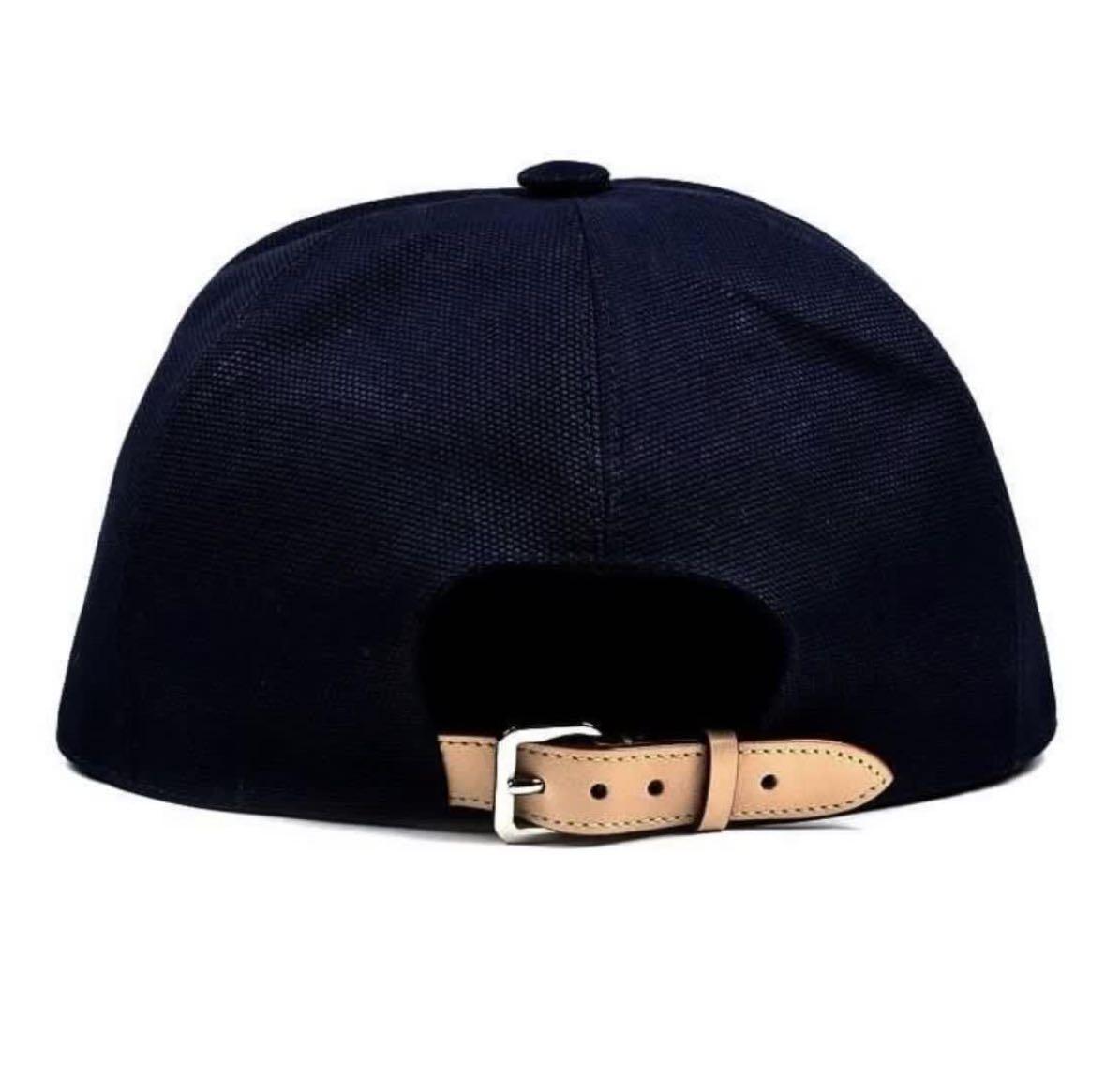 lv chain cap