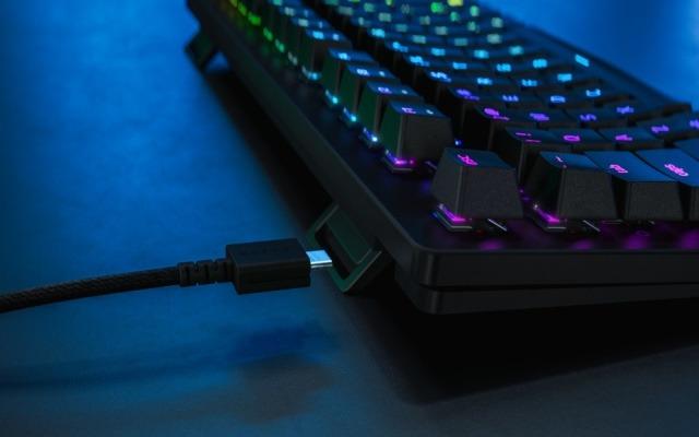 有盒有保養 Razer滑鼠 鍵盤送鼠墊另 500有電競椅 電子產品 電話 平板電腦裝飾 Carousell