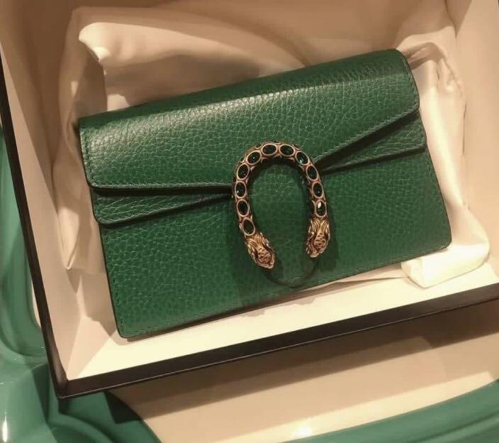 Gucci green outlet sling bag
