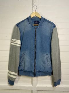 (Category: ) located in . Submitted by garment.cycle (Listing ID 1053910114, Image 1). Description: .