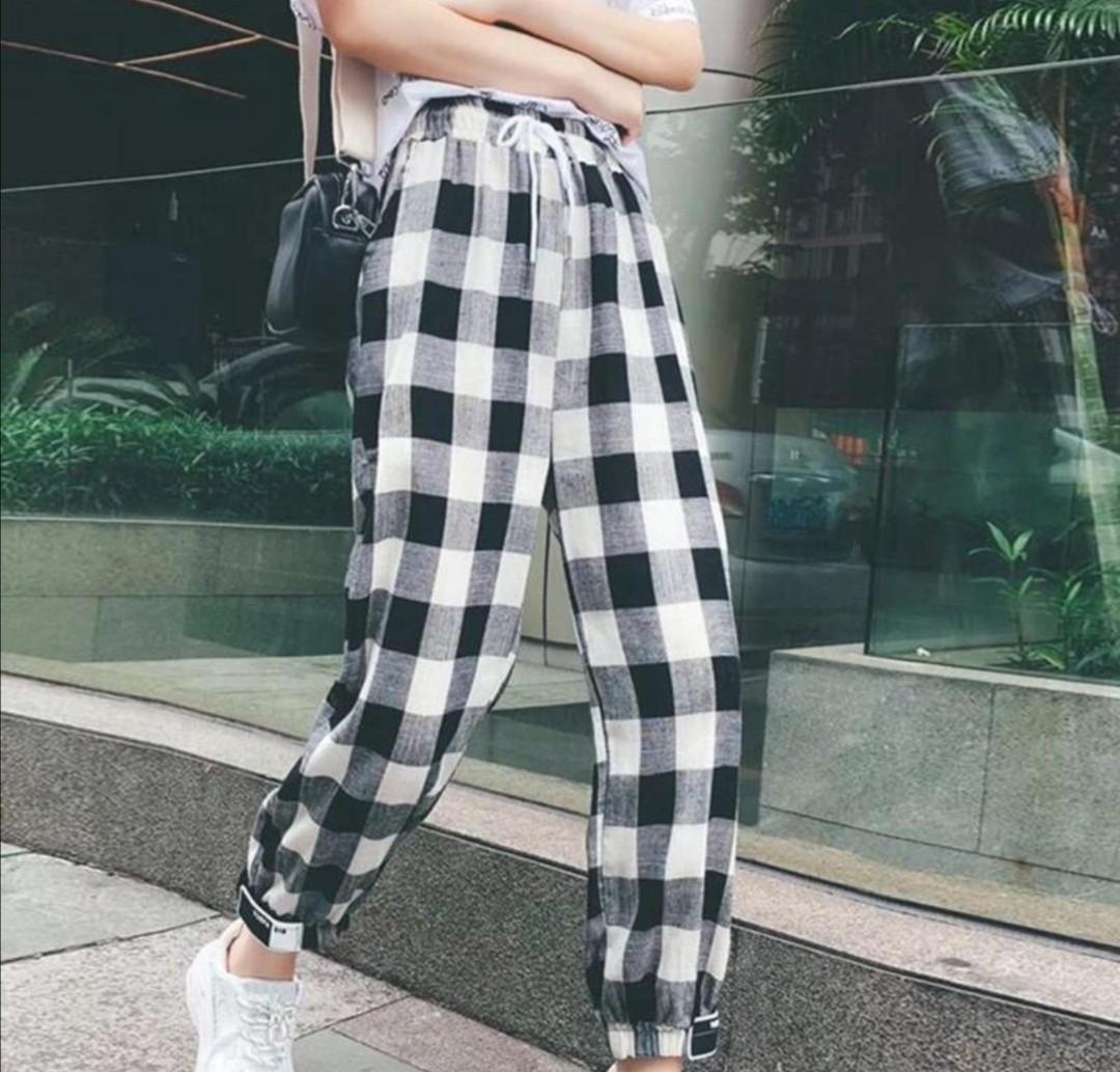 black and white checkered pants!!, Women's Fashion, Bottoms, Other ...