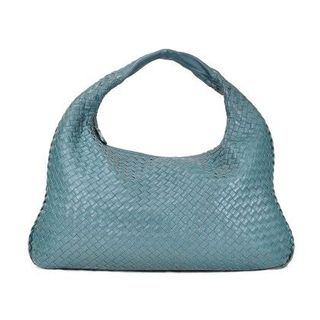 (Category: ) located in . Submitted by stylelyts (Listing ID 1053861682, Image 1). Description: .