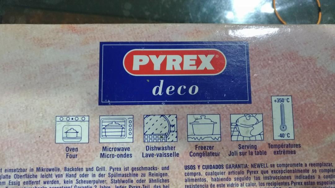 Classic Pyrex 2.1 liter Roast Chicken Microwaveable Deco Caserole Dish