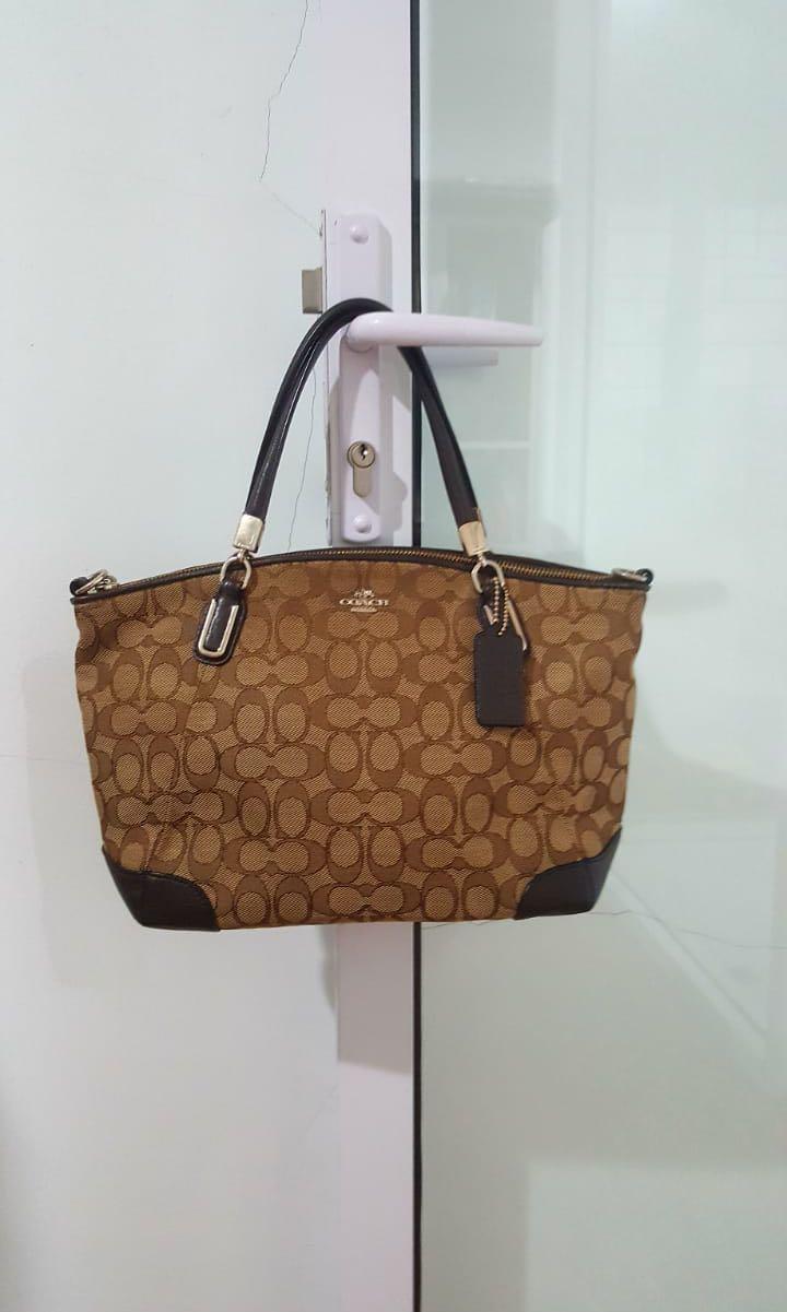 Coach Small Kelsey in Signature Jacquard AUTHENTIC, Barang Mewah, Tas