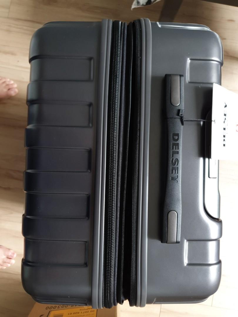 Delsey Paris Helium Aero Hardside Expandable Luggage (25 inch) BRAND NEW, Hobbies & Toys, Travel