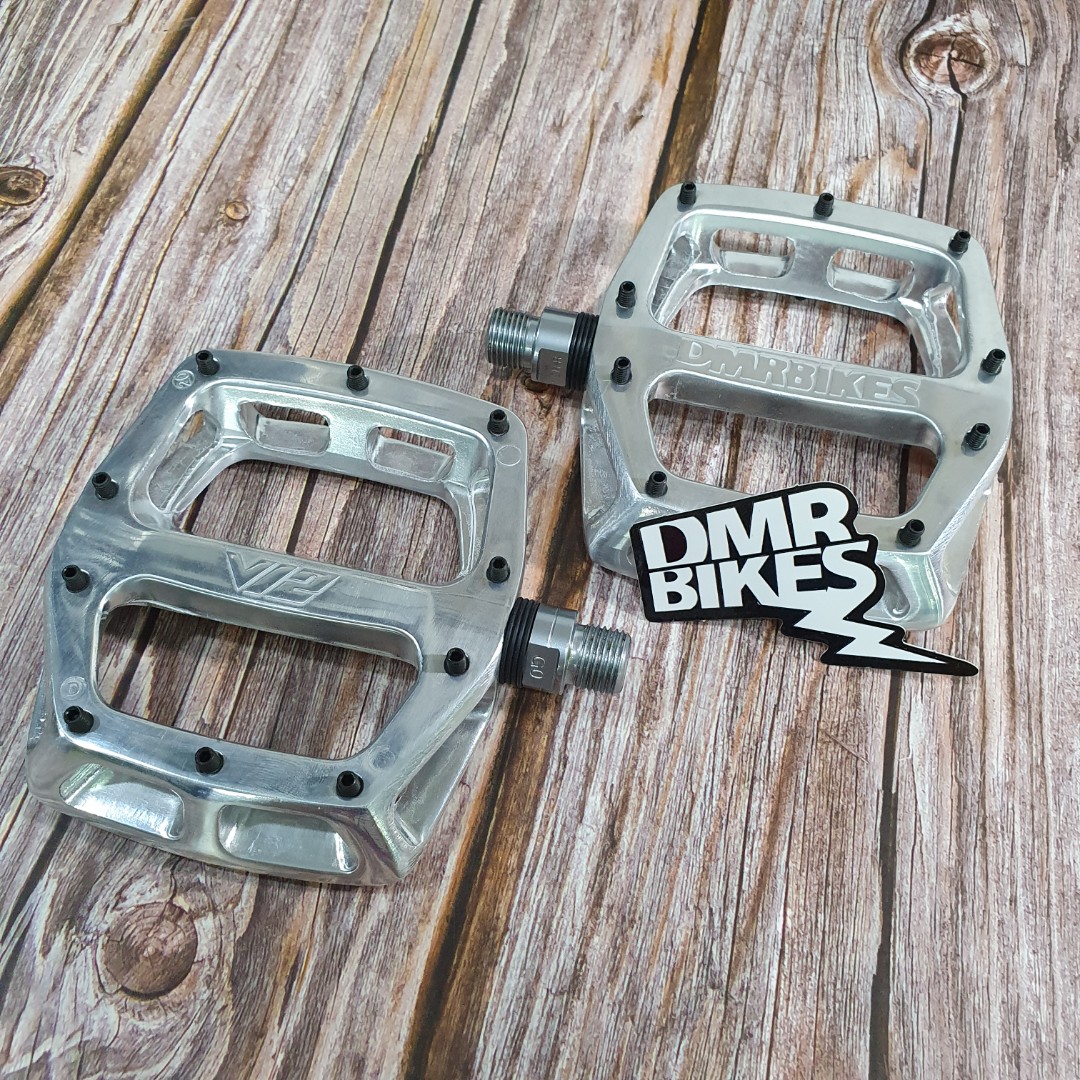 DMR V12 Pedal Silver Sports Equipment Bicycles Parts