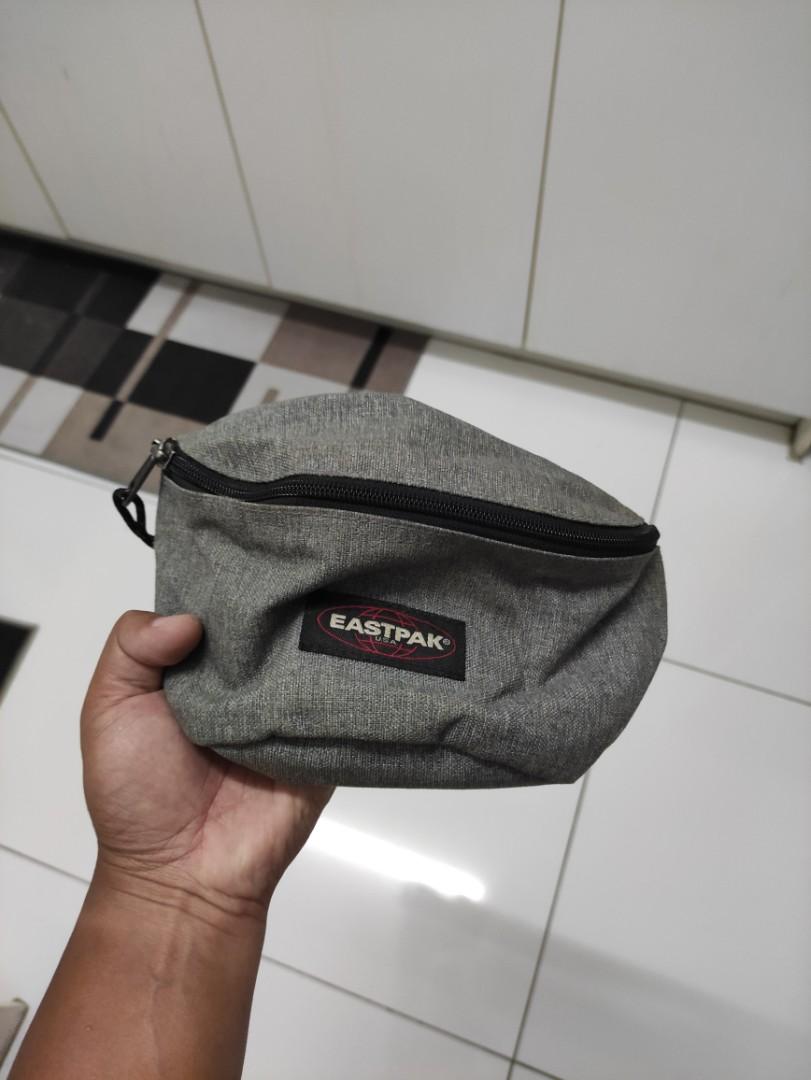 EASTPAK POUCH BAG
