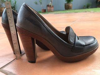 Ecco - Distressed Black Leather heels