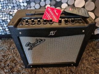 fender mustang 70w