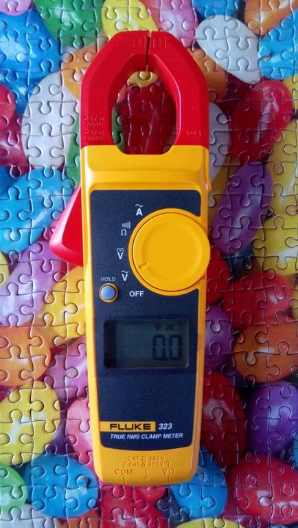 FLUKE 323 + FLUKE 374FC (Category: Construction Tools & Equipment) located in Compostela. Submitted by richito.shi (Listing ID 1053747781, Image 1). Description: Brand new! Call or Text +639157033134.