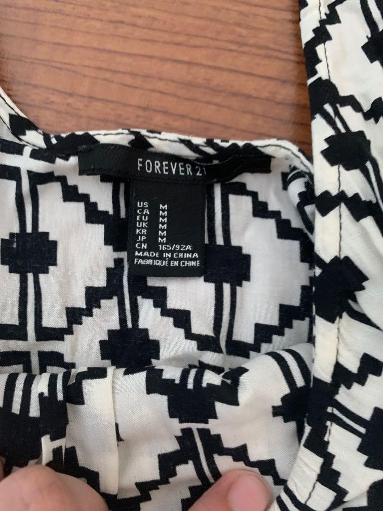 Forever 21 (Category: Evening dresses & gowns) located in Muntinlupa City. Submitted by _preloveditems99 (Listing ID 1053837625, Image 2). Description: .