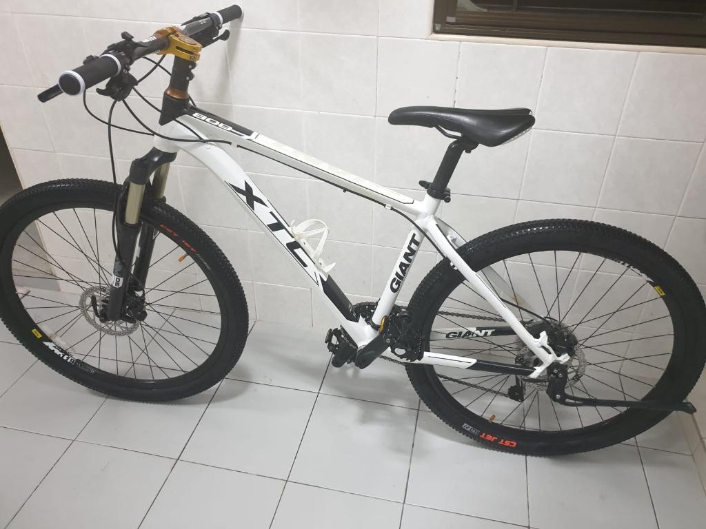 Giant XTC 800 2017 (White), Sports Equipment, Bicycles & Parts